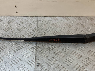 щеткодержатель (поводок стеклоочистителя, дворник) Opel Zafira 1 поколение (A) [рестайлинг] 2004, 2.0 л., дизель, АКПП, минивэн, 90582558