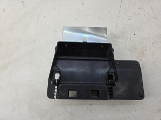 воздуховод (дефлектор) радиатора Maserati Quattroporte 6 поколение 2013, 3.0 л., бензин, АКПП, вишневый, седан, полный привод, правый руль, 670047035, 670011343