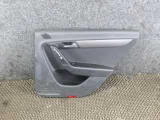 обшивка двери передняя правая Volkswagen Passat B7 2014, 2.0 л., дизель, АКПП, универсал, 3AF867212