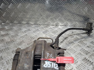 суппорт передний правый Volkswagen Passat B5 1999, 1.8 л., бензин, 5МКПП, синий, универсал