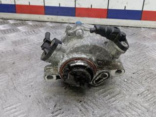 насос вакуумный Peugeot 208 1 поколение 2012, 1.6 л., дизель, 1C11403Z