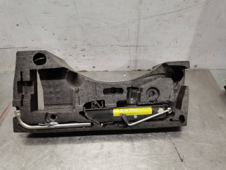 домкрат Volkswagen Passat B6 2008, 1.9 л., дизель, 6МКПП