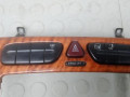 кнопка аварийной сигнализации Mercedes-Benz C-Класс W203/S203/CL203 2002, 2.2 л., дизель, седан - фото №2