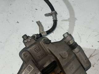 суппорт передний левый Chevrolet Equinox 3 поколение 2020, 1.5 л., бензин, АКПП, внедорожник 5 дв.