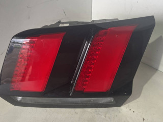 фонарь крышки багажника правый Peugeot 3008 2 поколение 2018, минивэн