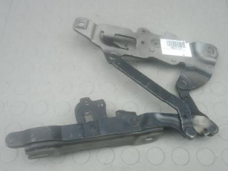 петля капота BMW 5 серия F07/F10/F11 2011, 3.0 л., бензин, АКПП, седан