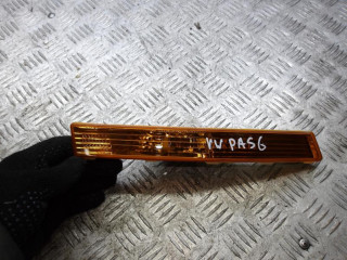 поворотник правый Volkswagen Passat B6 2006, 12A035