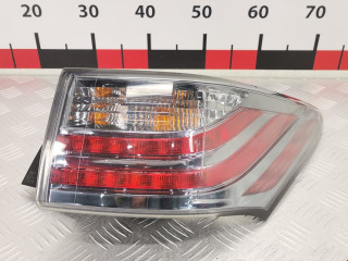 фонарь задний правый Lexus CT 1 поколение 2013, 1.8 л., АКПП, хетчбэк 5 дв., 8155176010