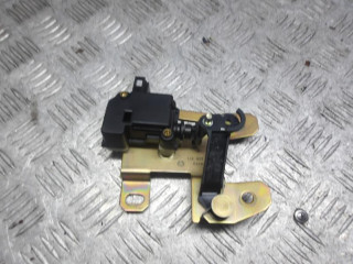 активатор замка багажника Volkswagen Golf 4 поколение 2002, универсал, 1J9827425D