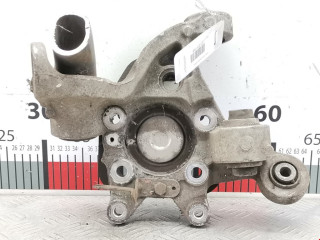 кулак задний правый Volvo V70 2 поколение 2004, 2.5 л., АКПП, универсал