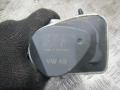 заслонка дроссельная Volkswagen Golf 4 поколение 2002, 1.4 л., бензин, 036133062L - фото №2