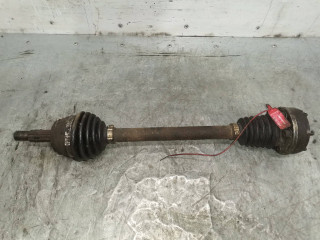 полуось передняя левая (приводной вал, ШРУС) Volkswagen Golf 3 поколение 1993, 1.6 л., бензин, 5МКПП