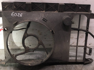 передняя панель крепления облицовки (телевизор) Citroen Xantia 1 поколение 1995, 1.6 л., бензин, 5МКПП, azure, хетчбэк 5 дв.