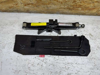 домкрат Hyundai Tucson 2 поколение 2012