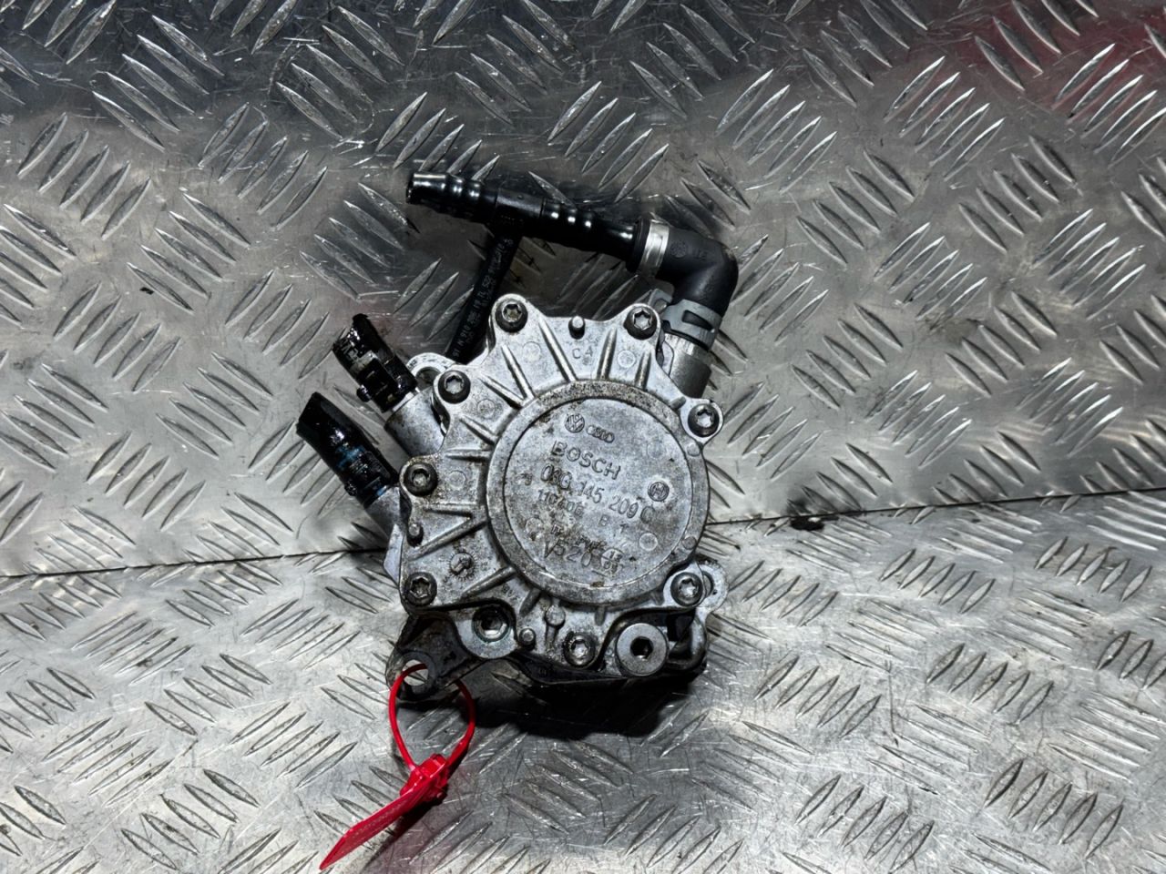 ТНВД Audi A6 4F/C6 2007, 2.0 л., BRE, дизель, 6МКПП, черный, седан, BOSCH03G145209 - фото №1