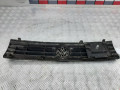 решетка радиатора Volkswagen Polo 2 поколение [рестайлинг] 1994, 1.0 л., МКПП, хетчбэк 3 дв., 867853653G - фото №3