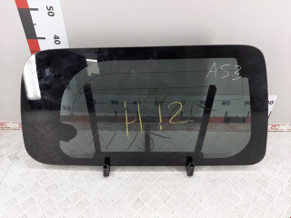 стекло кузовное боковое правое Infiniti QX56 1 поколение 2006, 5.6 л., АКПП, внедорожник 5 дв., 833407S10A