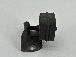 кронштейн глушителя BMW 5 серия G30/G31 2018, 8635586