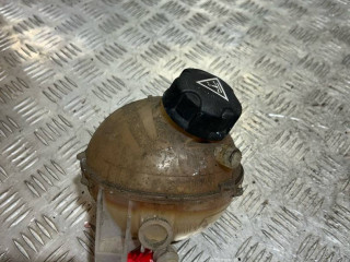 бачок расширительный Peugeot 3008 1 поколение 2013, 1.6 л., дизель, 6МКПП, минивэн