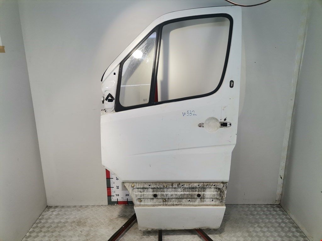 дверь передняя левая Mercedes-Benz Sprinter 2 поколение (W906) 2012, 2.2 л., МКПП, микроавтобус, A9067200005 - фото №1
