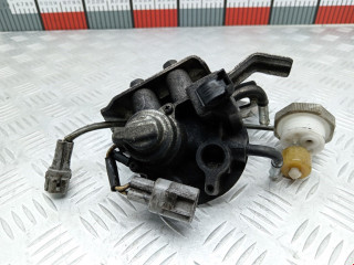 кронштейн топливного фильтра Mitsubishi Outlander 3 поколение 2014, 2.2 л., МКПП, внедорожник 5 дв.