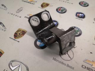 петля двери Alfa Romeo 2018, 2.0 л., бензин, правый руль