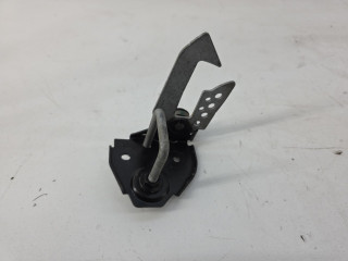 захватный крюк капота BMW 5 серия F10/F11 [рестайлинг] 2014, 2.0 л., N20 B20 A, бензин, АКПП, 7183764