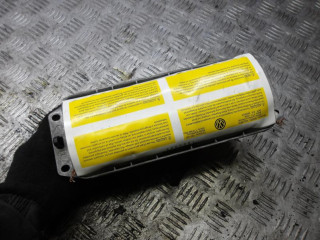 подушка безопасности коленная Volkswagen Touran 1 поколение 2006, 1T0880204A
