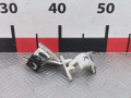 петля крышки багажника Volkswagen Golf 3 поколение 1995, 1.9 л., МКПП, хетчбэк 3 дв., 1H6827301 - фото №2