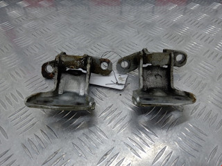 петля двери Ford Ranger 2 поколение 2007, 3.0 л., МКПП, внедорожник 5 дв.