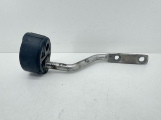 кронштейн глушителя Toyota 2023, пикап, 175650P240