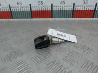 датчик давления в шине Mercedes-Benz C-Класс W205/S205/C205 2015, 3.0 л., АКПП, седан, A0009053907