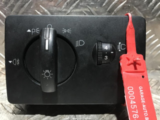 переключатель света Ford Focus 2 поколение 2005, 1.6 л., G8DB, дизель, 5МКПП, универсал, 13A024