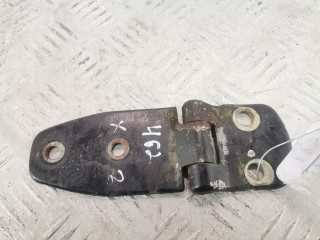 петля двери Suzuki Samurai 2000, 1.3 л., МКПП, внедорожник 5 дв.