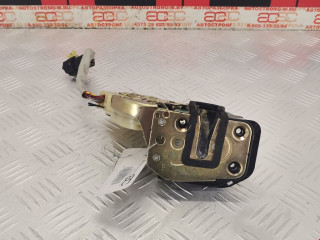 замок двери передней правой Kia Sorento 1 поколение 2004, 2.5 л., МКПП, внедорожник 5 дв., 813203E010