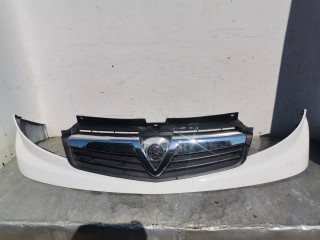 решетка радиатора Opel Vivaro A [рестайлинг] 2010, 2.0 л., дизель, 6МКПП, микроавтобус