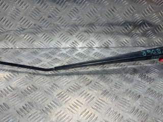 щеткодержатель (поводок стеклоочистителя, дворник) Peugeot 206 1 поколение 2000, 1.4 л., KFX (TU3JP), бензин, АКПП, хетчбэк 5 дв.