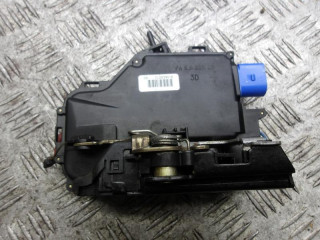 замок двери задней правой Volkswagen Touran 1 поколение 2004, 1.6 л., дизель, МКПП, минивэн, 7L0839016