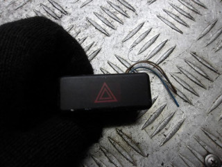 кнопка аварийной сигнализации BMW 7 серия E38 1997, 2.8 л., бензин, АКПП, седан, 8350947