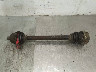 полуось передняя левая (приводной вал, ШРУС) Audi 80 8C/B4 1992, 1.8 л., бензин, 5МКПП, седан