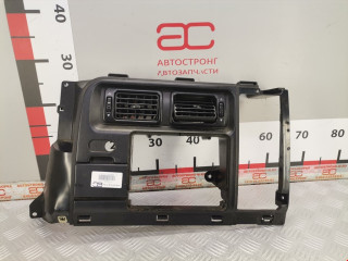 дефлектор обдува салона Renault Midlum 1 поколение 2002, 4.2 л., МКПП, 5010226412