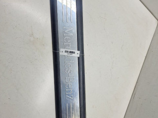 накладка на порог Mercedes-Benz M-Класс W164 2005, 3.0 л., CDi, дизель, АКПП, внедорожник 5 дв., полный привод, A1646803435, 1646803435