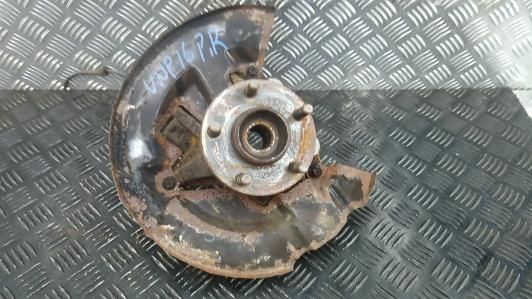 ступица передняя правая Ford Kuga 2 поколение 2014, 2.0 л., TDCi, дизель, МКПП, внедорожник 5 дв. - фото №1