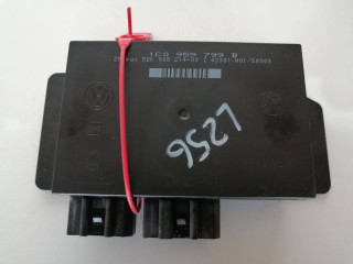 блок комфорта Volkswagen Passat B5 2001, 2.8 л., AMX, бензин, АКПП, универсал, 1C0959799B