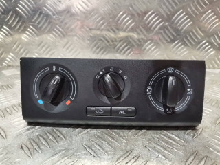 блок управления печки / климат-контроля Skoda Fabia 2 поколение [рестайлинг] 2012, 1.6 л., CAYA, дизель, 5МКПП, универсал, 5J0820045D