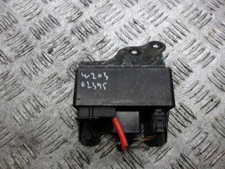 реле накала свечей Mercedes-Benz C-Класс W203/S203/CL203 2003, 2.2 л., дизель, МКПП, седан