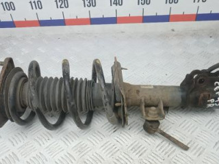 стойка передняя правая Kia Ceed 2 поколение 2013, 1.6 л., дизель, хетчбэк 5 дв.