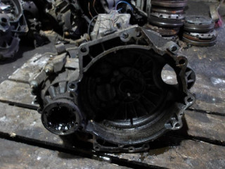 КПП механическая (МКПП) Volkswagen Golf 3 поколение 1999, 1.4 л., бензин, МКПП, хетчбэк 5 дв., DUW