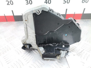 замок двери передней правой Toyota Avensis 2 поколение (T250) [рестайлинг] 2007, 2.2 л., МКПП, хетчбэк 5 дв., 8221065J21