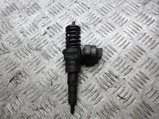 форсунка Volkswagen Caddy 3 поколение 2006, 1.9 л., дизель, 038130073J